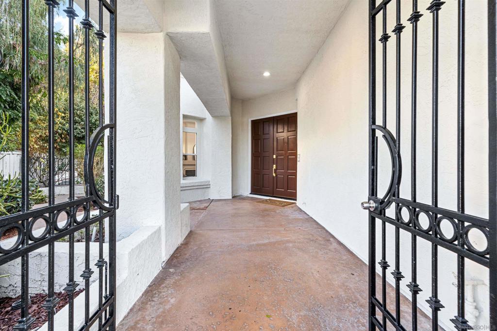 4943 Marin Dr