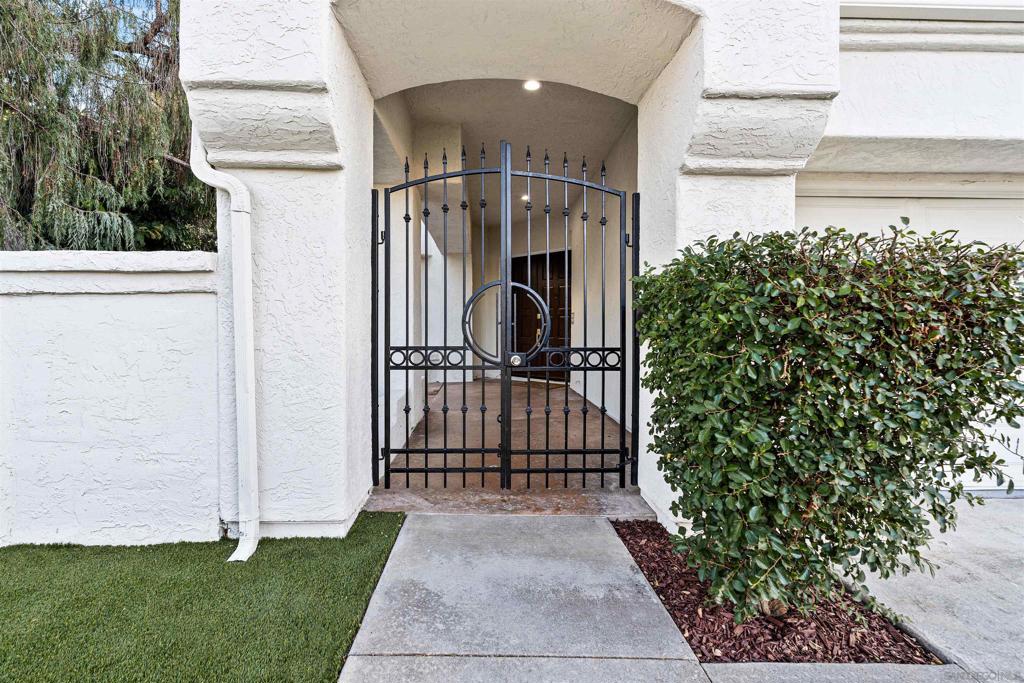 4943 Marin Dr