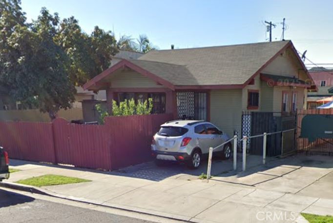 Nestled just minutes from the beach and vibrant downtown Long Beach, this Craftsman-style 3-unit property offers a unique investment opportunity or the perfect live/work arrangement. The property offers three (3) units with a mix of (1) three-bedroom / one-bath unit, (1) Two bedroom/ one-bath units and (1) One-bedroom / one-bath unit, along with three (3) secure parking spaces. All units are separately metered.
Please submit offer subject to interior visual inspection!