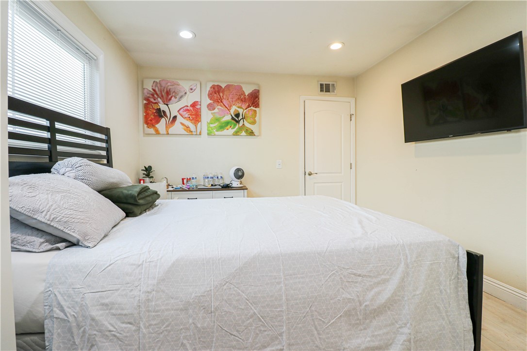 Showcase Homes (SHOC) - Residential