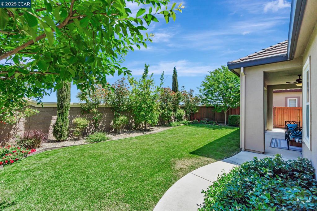 1631 Chianti Ln