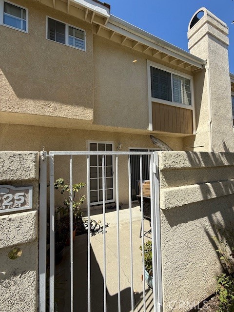 **Charming 2-Bedroom, 2-Bath Condo Near Port Hueneme Pier**
Discover coastal living at its finest in this meticulously maintained 2-bedroom, 2-bathroom condominium, situated just half a mile from the scenic Port Hueneme Pier. This well-cared-for home boasts solid construction and thoughtful details throughout, offering the perfect foundation for your next chapter.
**Community Amenities Include:**
- Sparkling swimming pool for year-round relaxation
- Outdoor BBQ area perfect for entertaining
- Clubhouse for community gatherings
- Peaceful park setting with scenic walking trails
**Prime Location Benefits:**
- Easy beach access - just minutes to the pier and sandy shores
- Convenient proximity to local dining, shopping, and recreational activities
- Quiet residential community with resort-style amenities
This competitively priced gem represents exceptional value in today's market. With its combination of prime location, quality construction, and outstanding community features, this property is expected to attract significant interest. Don't miss this opportunity to own a piece of coastal paradise.