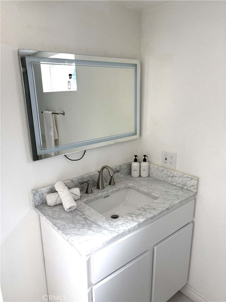 Desert Park Estates (33103) - Residential