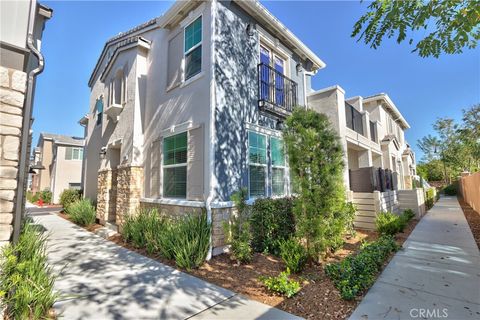 Photo of 41976 Isadora St #904, Murrieta, CA 92562 (MLS # SW25246504)