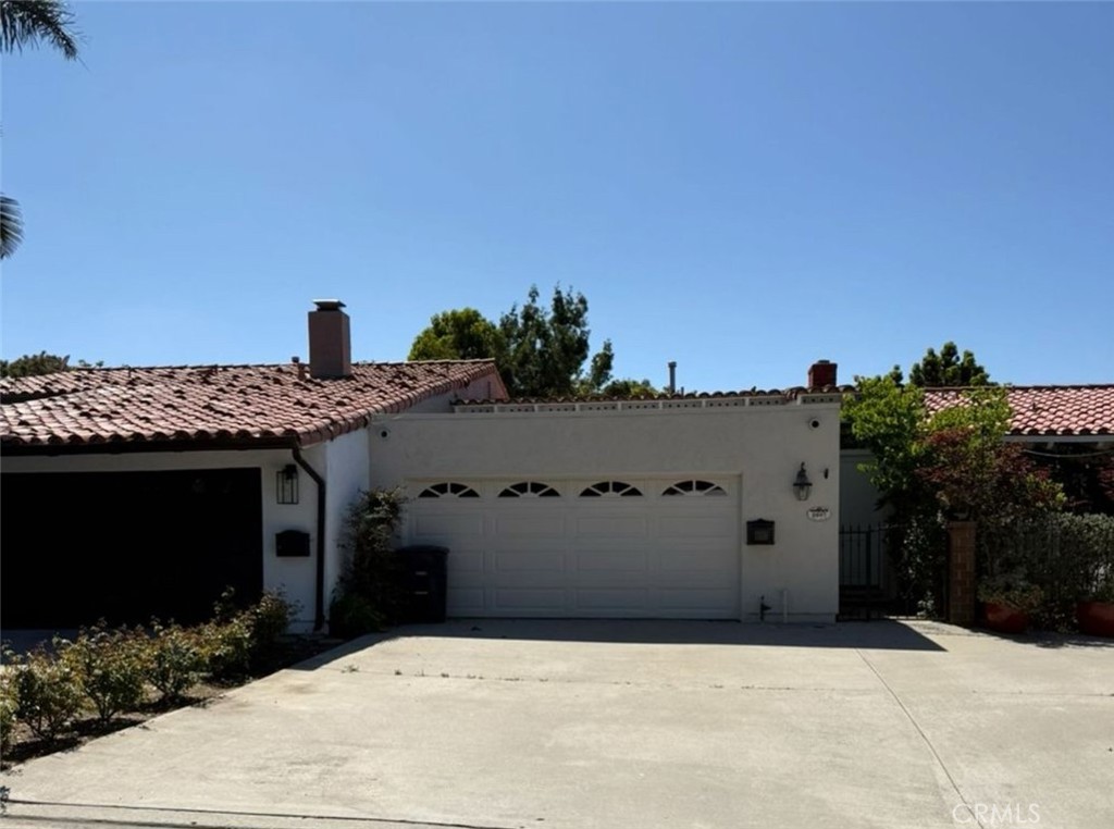 Welcome to this beautifuointed home in the highly desirable East Bluff neighborhood of Newport Beach, just steps from the scenic Upper Newport Bay. Thoughtfully designed to embrace its natural surroundings, the home welcomes you with a bright, airy entry and direct access to an attached two-car garage for ultimate convenience.
The open-concept living space is ideal for both relaxing and entertaining, offering a seamless flow between the living, dining, and kitchen areas. The kitchen features custom maple cabinetry, adding a touch of warmth and sophistication, along with a spacious bar perfect for casual dining or hosting guests.
The serene primary suite offers vaulted ceilings, dual closets, and a fully remodeled en-suite bathroom with elegant finishes. The second bedroom opens to a private balconyideal for unwindingwhile the third bedroom, with double doors and a generous closet, easily serves as a guest room or home office.
Step outside to a beautifully upgraded patio with new turfa low-maintenance, coastal-inspired retreat perfect for morning coffee or evening get-togethers. Additional features include in-garage laundry hookups, extra storage, and access to community amenities such as pools, parks, and nearby Back Bay trails.
Don't miss this rare opportunity to live in a home in one of Newport's most coveted communities.