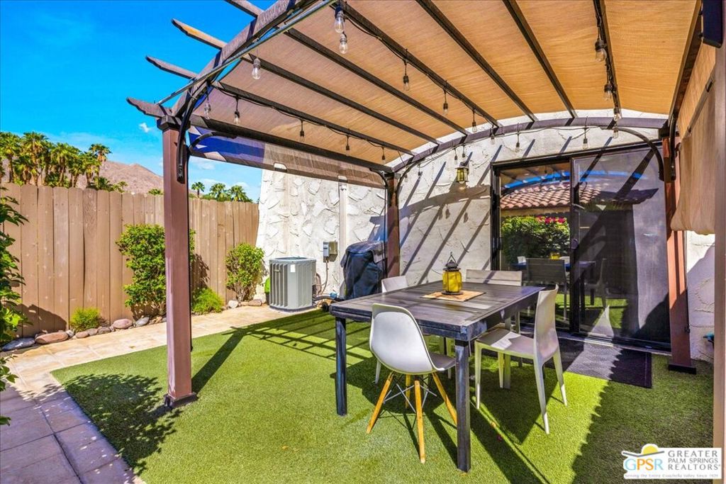 379 W Mariscal Road