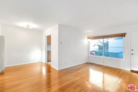 Photo of 2033 Euclid Street #11, Santa Monica, CA 90405 (MLS # 26639215)