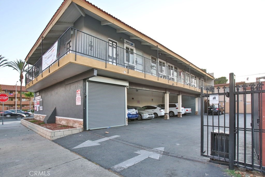 2803 W 17th