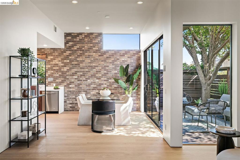 1406 San Pablo Ave A