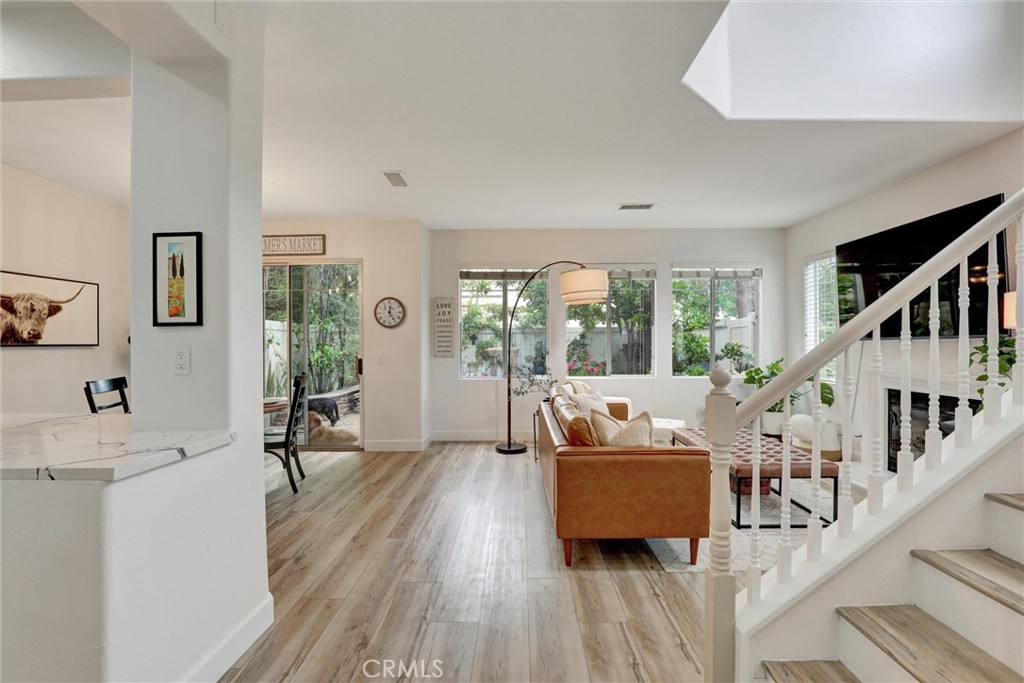 6 Brassie Lane