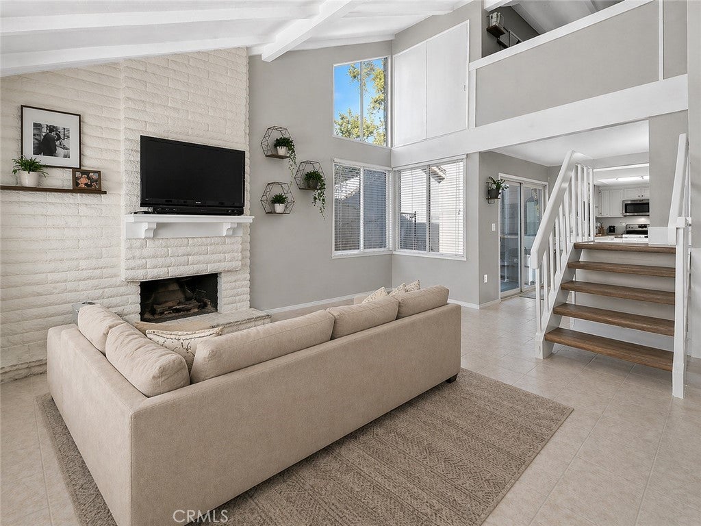1913 W Wakeham