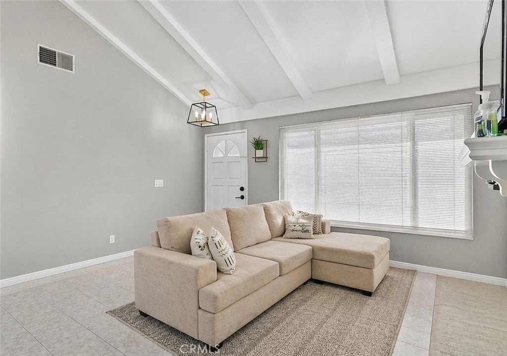 1913 W Wakeham