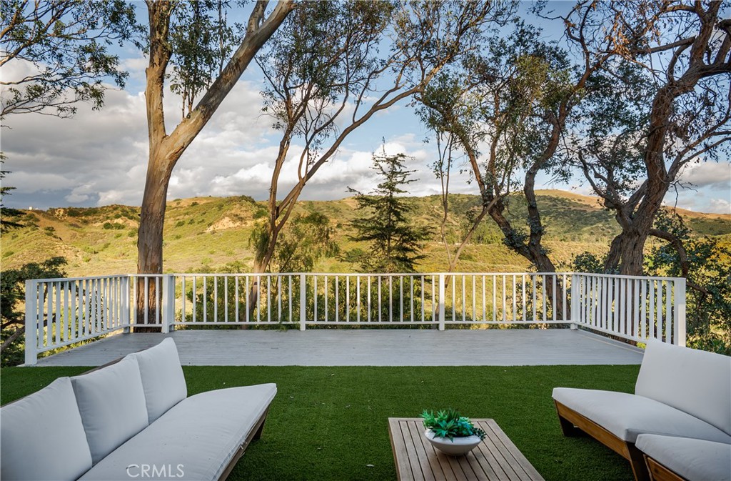 10141 Overhill Drive