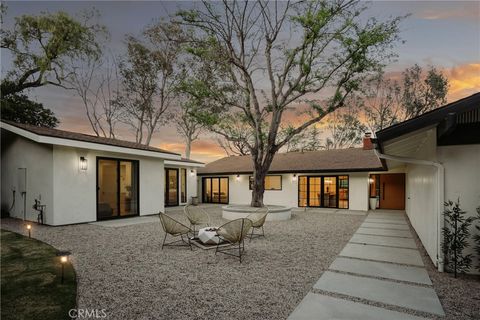 Photo of 10141 Overhill Drive, North Tustin, CA 92705 (MLS # OC26077543)