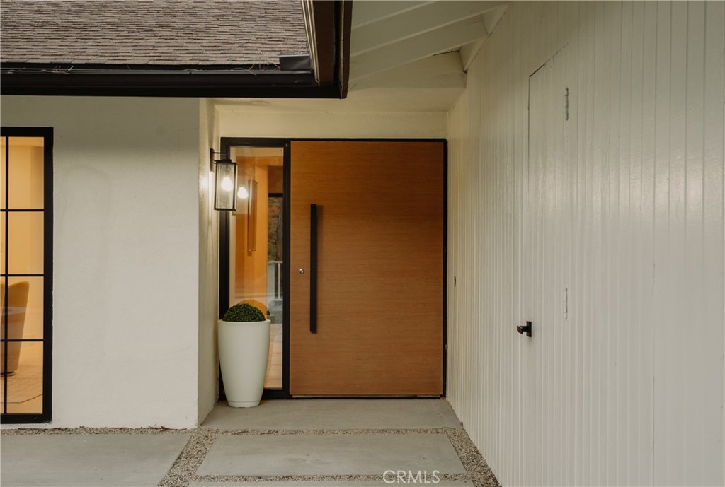 10141 Overhill Drive