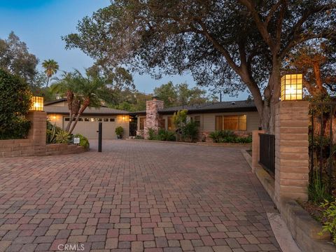 Photo of 2923 Canonita Drive, Fallbrook, CA 92028 (MLS # ND25107677)