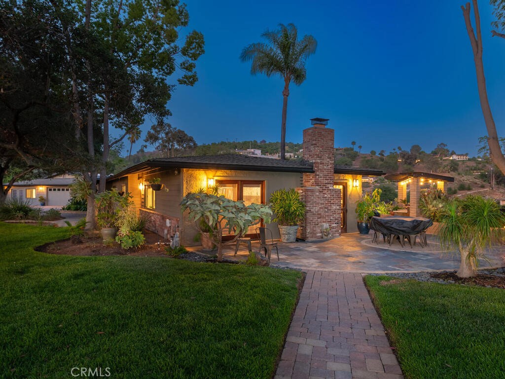 2923 Canonita Drive