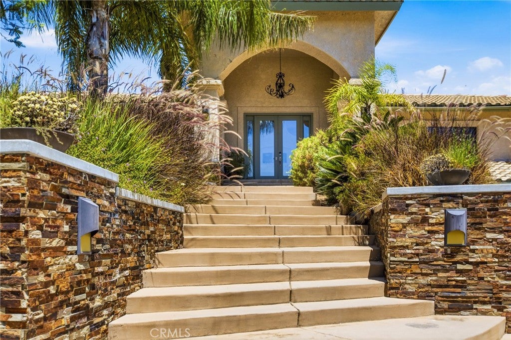 21384 Paseo Montana