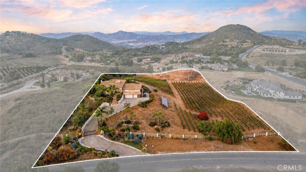 21384 Paseo Montana