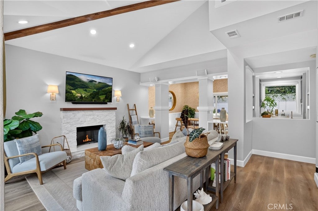 1603 Sea Horse Circle