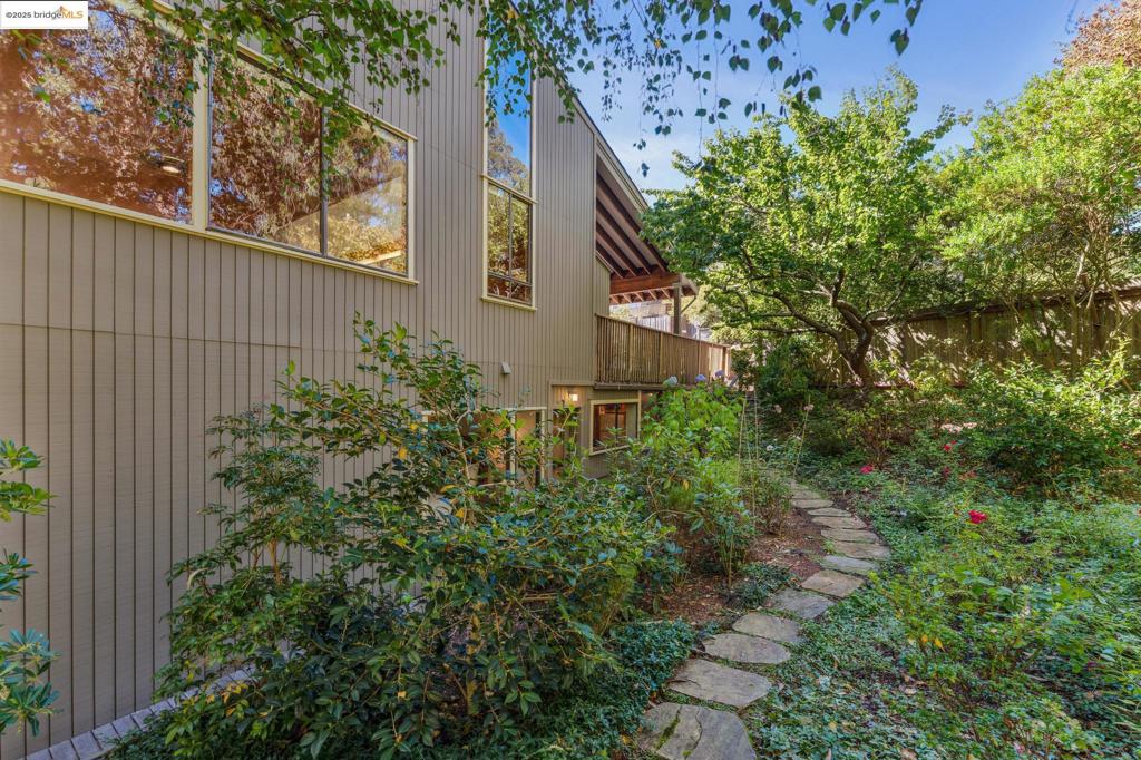 BERKELEY HILLS - Residential