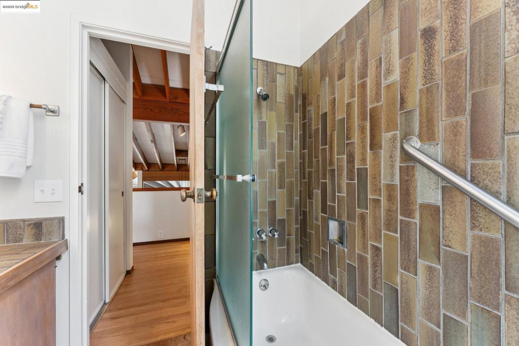 BERKELEY HILLS - Residential