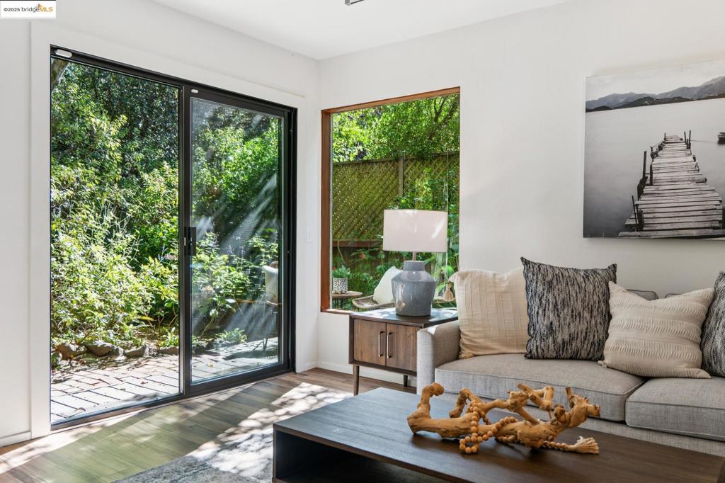 BERKELEY HILLS - Residential