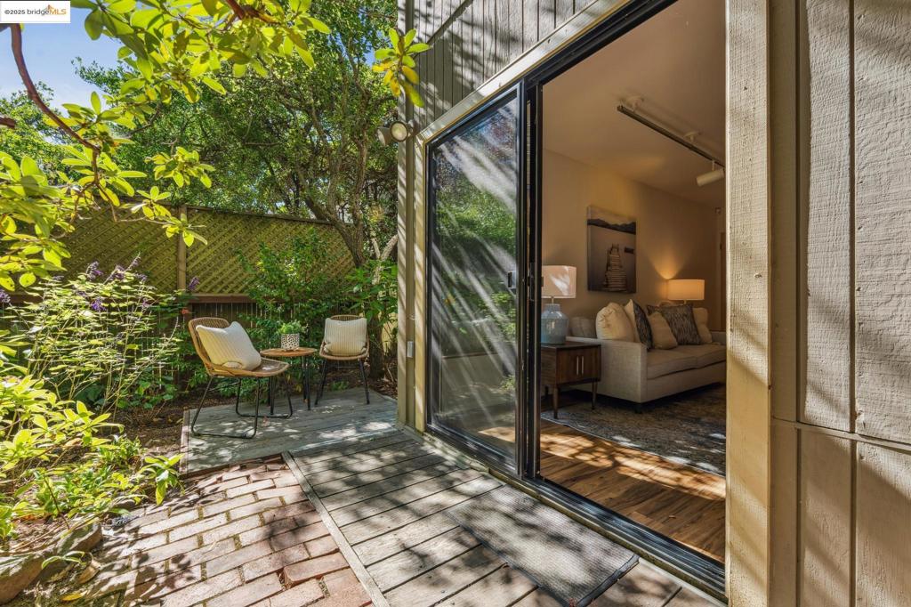 BERKELEY HILLS - Residential