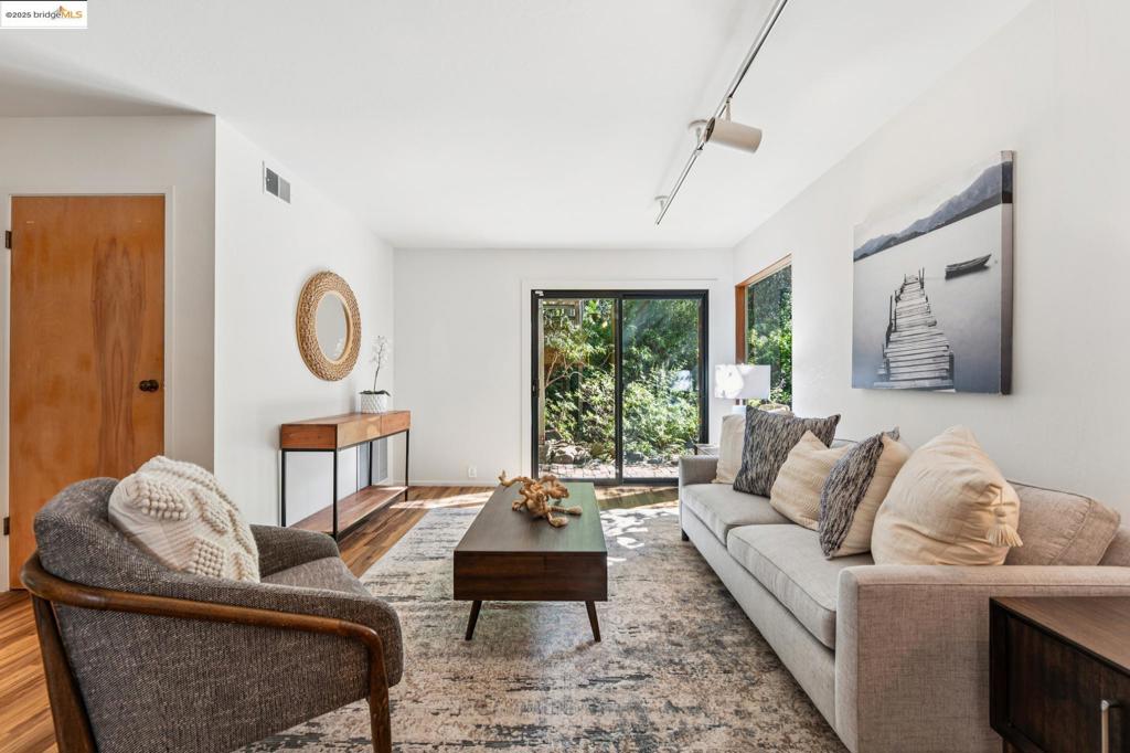 BERKELEY HILLS - Residential