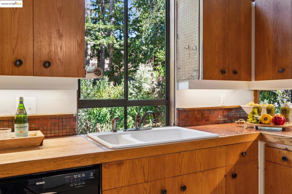 BERKELEY HILLS - Residential