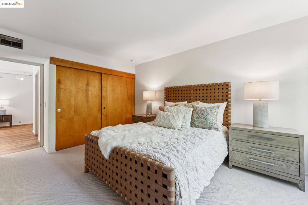 BERKELEY HILLS - Residential