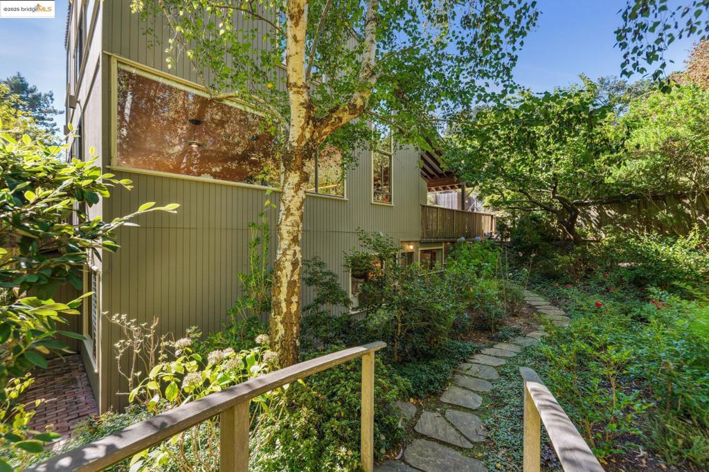 BERKELEY HILLS - Residential