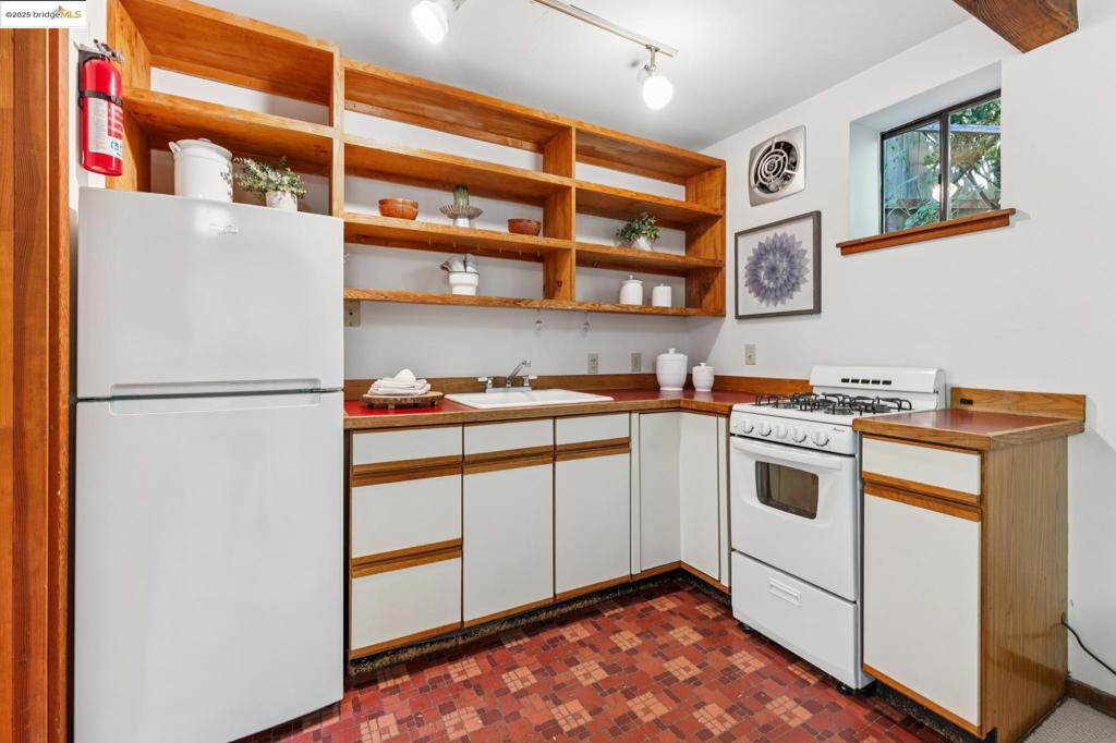 BERKELEY HILLS - Residential