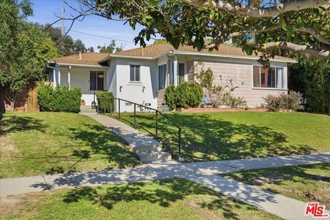 Photo of 3324 Beethoven Street, Los Angeles, CA 90066 (MLS # 26649105)