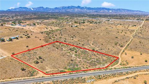 9234 E Arrowhead Road Phelan CA 92371