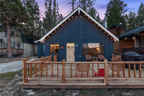 Photo of 42585 Falcon AVE, Big Bear Lake, CA 92315 (MLS # IG26144693)