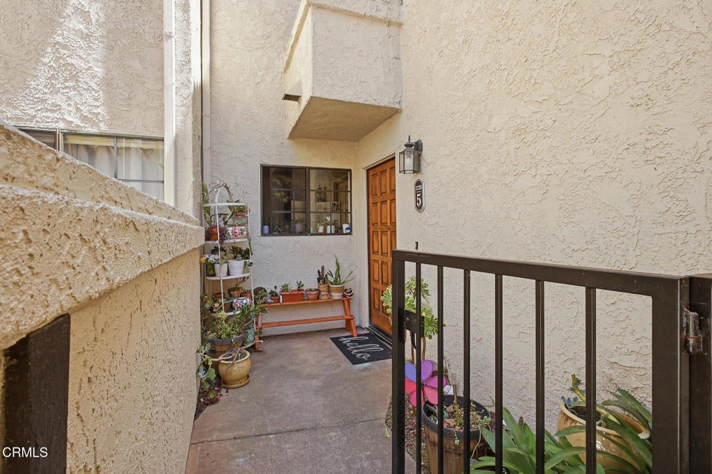 1220 Franciscan Court 5