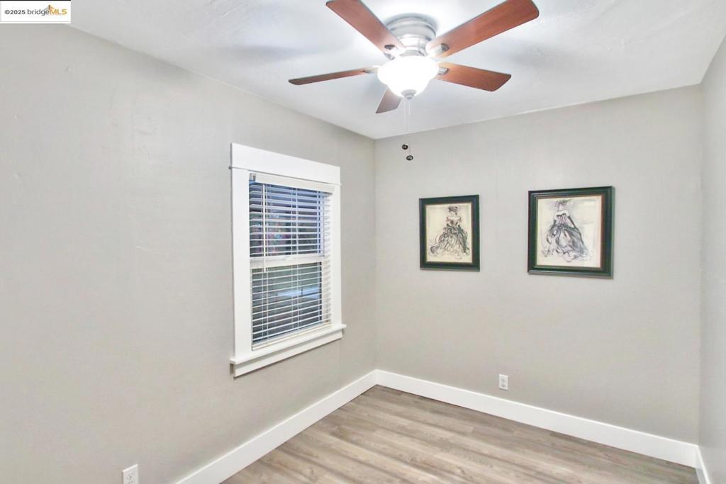 OAKLEY - Residential