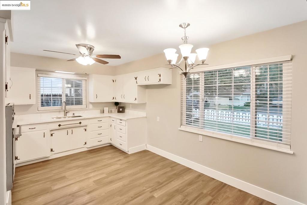 OAKLEY - Residential