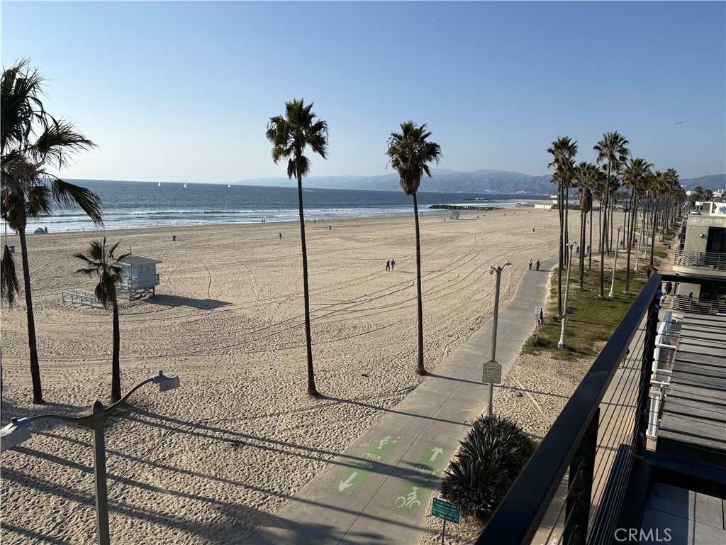 3011 Ocean Front Walk
