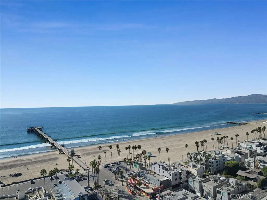 Venice, California 90291, United States, 4 Bedrooms Bedrooms, ,6 BathroomsBathrooms,Residential,Active,16719