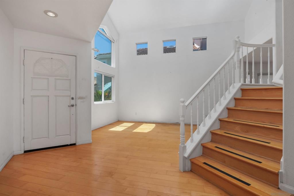 3218 San Helena