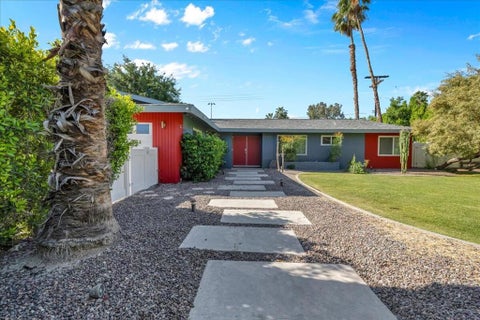Photo of 2109 E Paseo Gracia, Palm Springs, CA 92262 (MLS # 219154164PS)