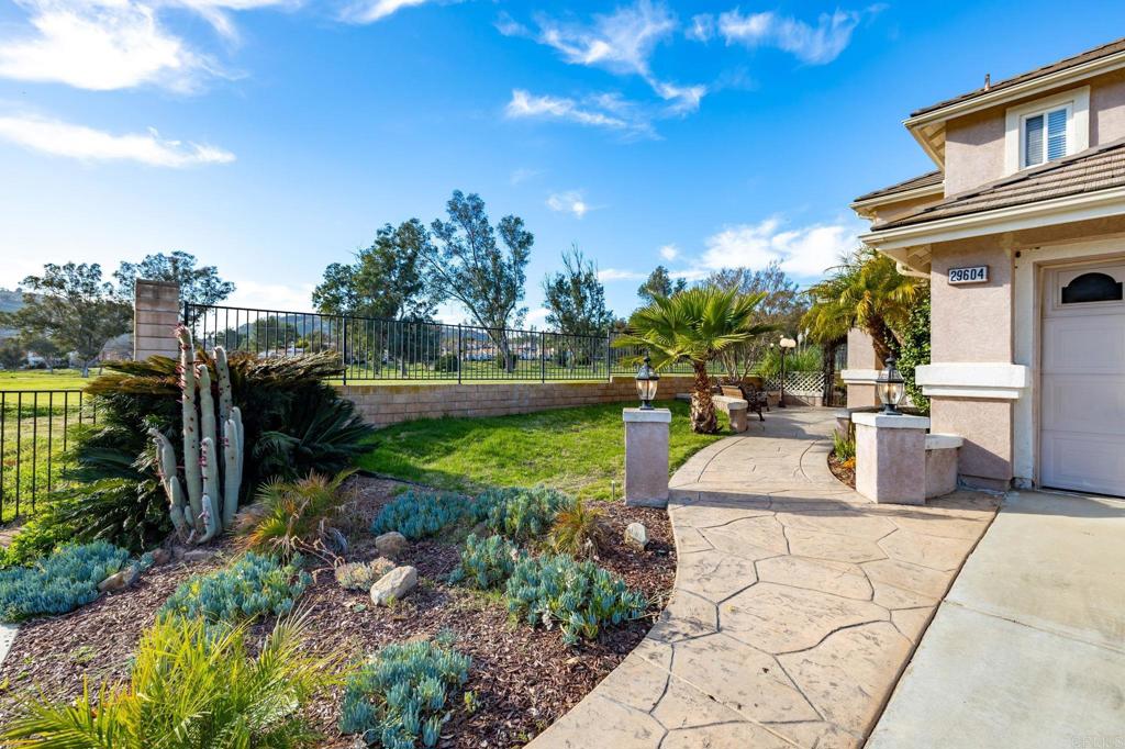 29604 Gracilior Drive