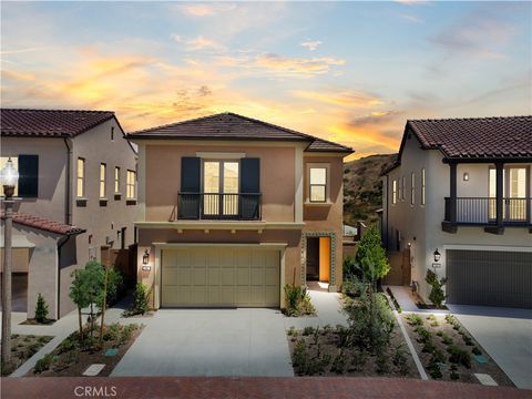 Photo of 136 Tomahawk, Irvine, CA 92618 (MLS # OC25199855)