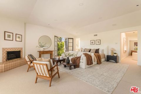 Tiny photo for 510 N Alta Drive, Beverly Hills, CA 90210 (MLS # 26828985)