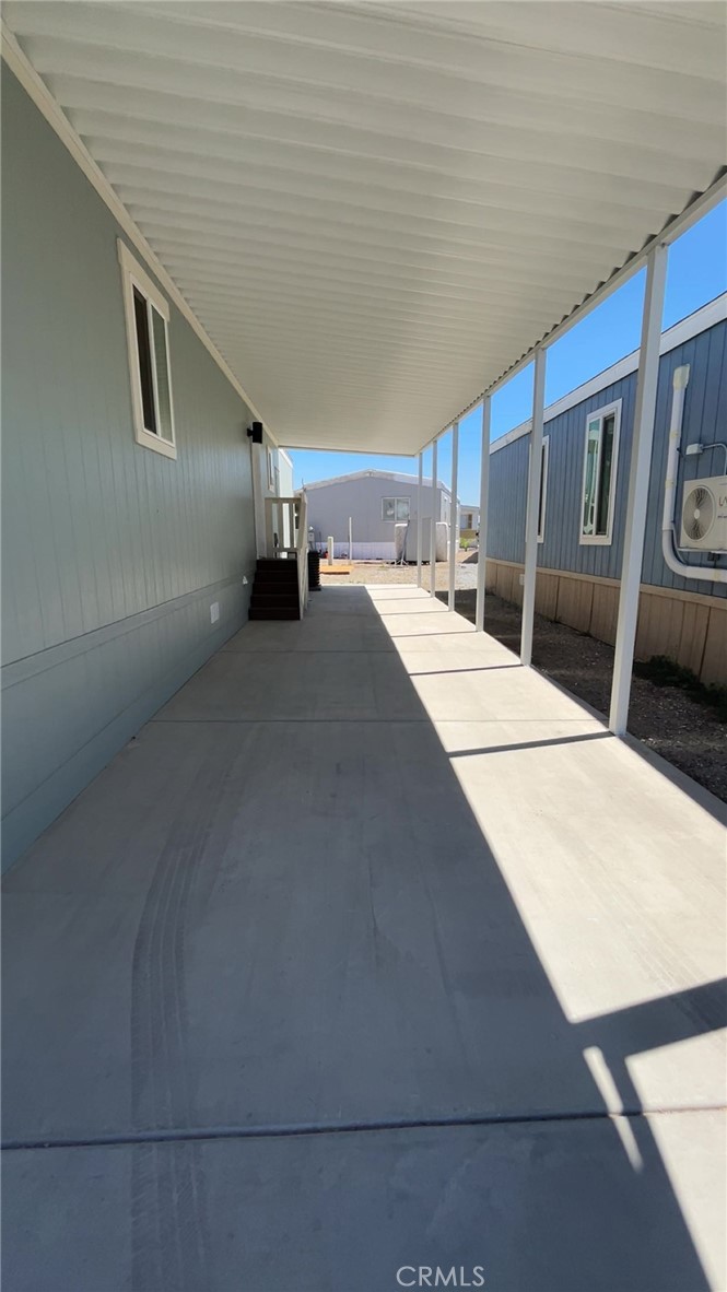999 S Santa Fe Avenue 60