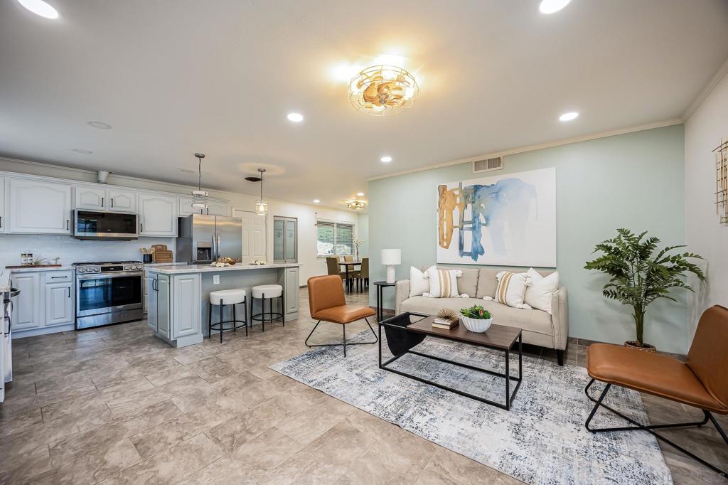 Lakeside - Residential