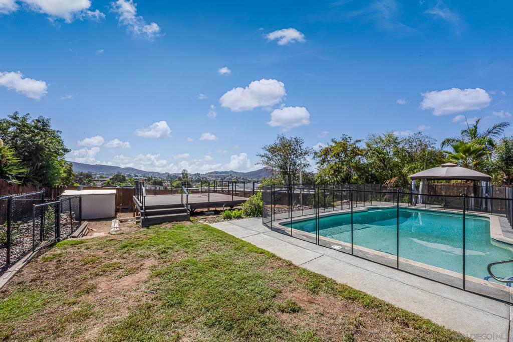 Lakeside - Residential
