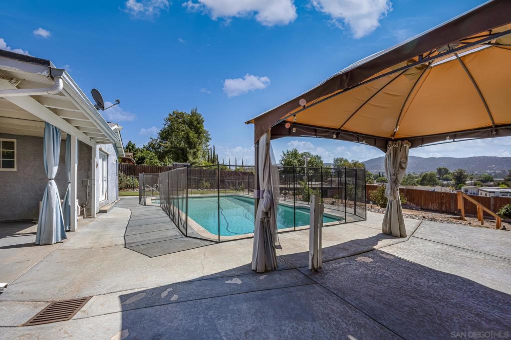Lakeside - Residential